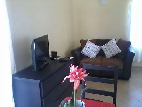 Valley Breeze Guest House Grenville Aparthotel St Andrew