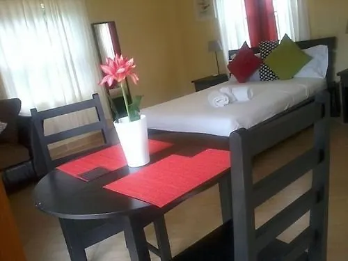** Aparthotel Valley Breeze Guest House Grenville Grenada