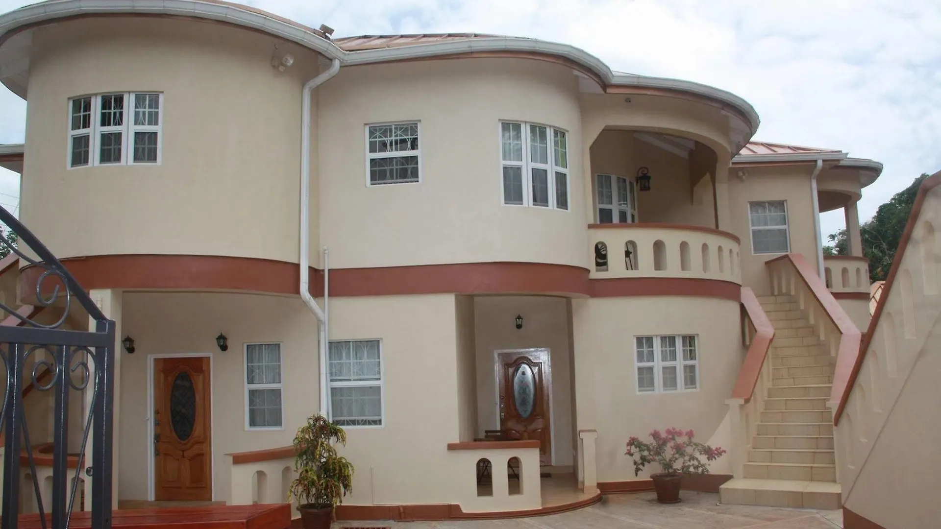 Valley Breeze Guest House Grenville Aparthotel St Andrew